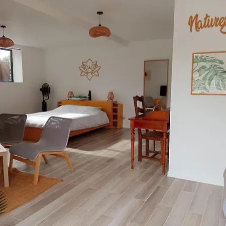 La Picardière 3* Perdreauville